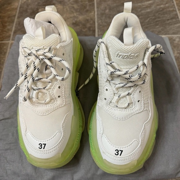 NIB Balenciaga White Triple S Clear Sole Sneakers Size US 7 EU 37 Women - Picture 8 of 11